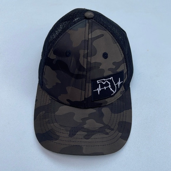 Camouflage The Heartbeat Brand Hat - Picture 11 of 11